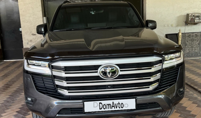 Toyota Land Cruiser 2022 года