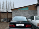 Mercedes-Benz E-Класс 2001 года