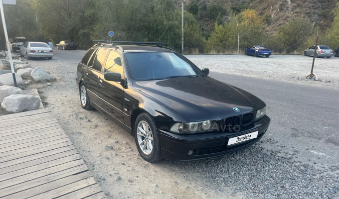 BMW 5 серия 2003 года