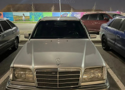 Mercedes-Benz E-Класс 1994 года