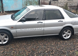 Mitsubishi Galant 1992 года