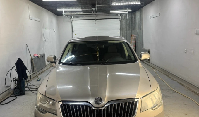 Skoda Superb 2013 года