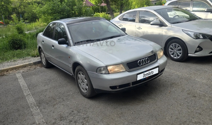 Audi A4 1996 года