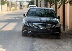 Mercedes-Benz E-Класс 2011 года