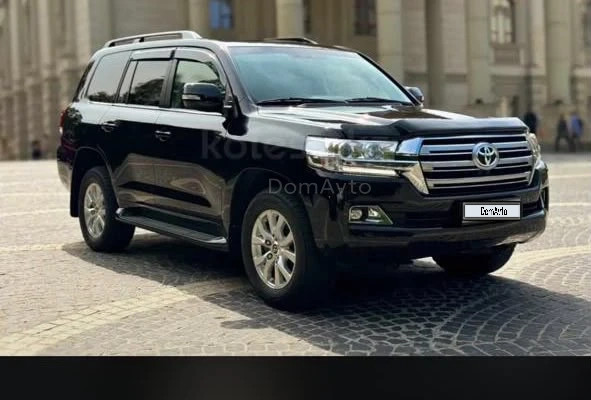 Toyota Land Cruiser 2020 года