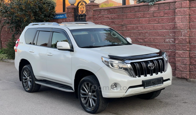 Toyota Land Cruiser Prado 2013 года