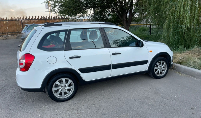 ВАЗ (Lada) Kalina 2015 года