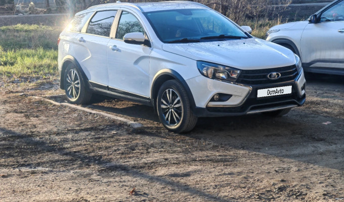 ВАЗ (Lada) Vesta SW Cross 2019 года