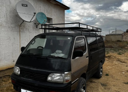 Toyota Hiace 1994 года