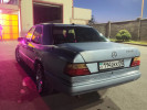 Mercedes-Benz E-Класс 1990 года