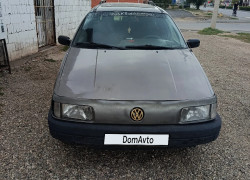 Volkswagen Passat 1990 года