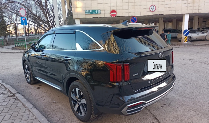 Kia Sorento 2021 года