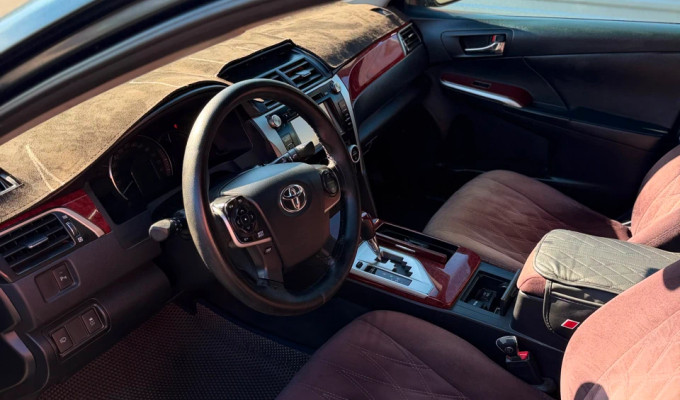 Toyota Camry 2014 года
