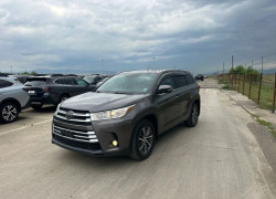 Toyota Highlander 2016 года