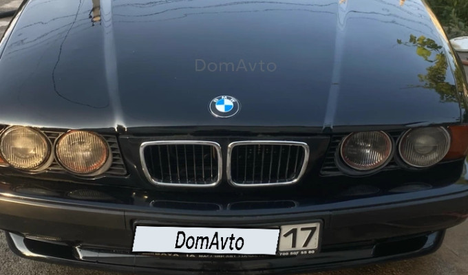 BMW 5 серия 1990 года