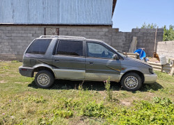 Mitsubishi Space Wagon 1992 года