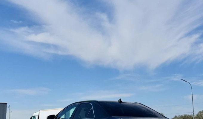 Toyota Camry 2015 года