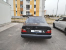 Mercedes-Benz E-Класс 1993 года