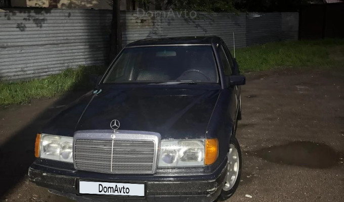 Mercedes-Benz E-Класс 1992 года