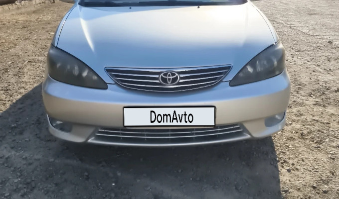 Toyota Camry 2003 года