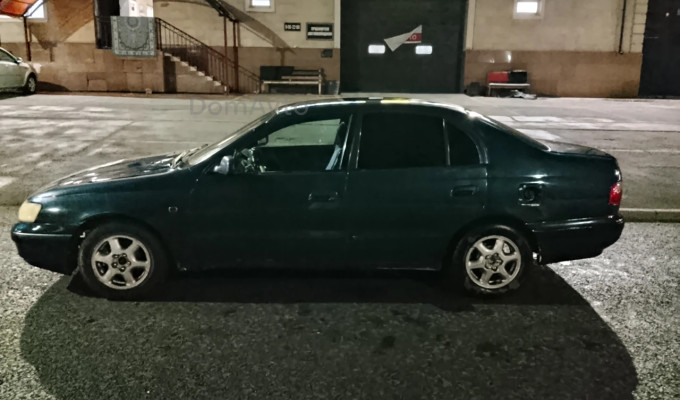 Toyota Carina E 1995 года