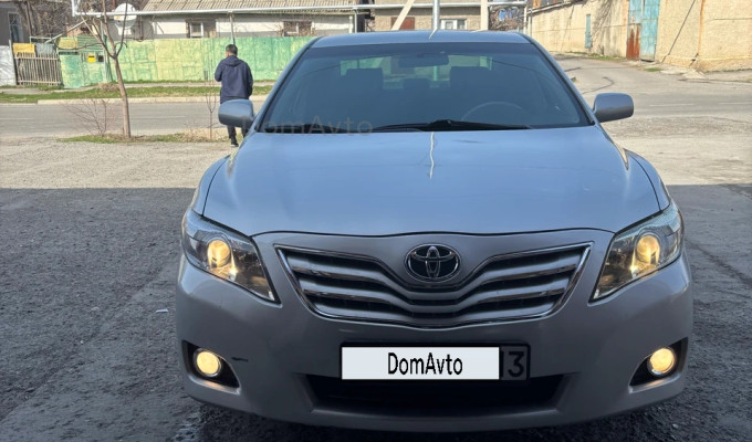Toyota Camry 2009 года