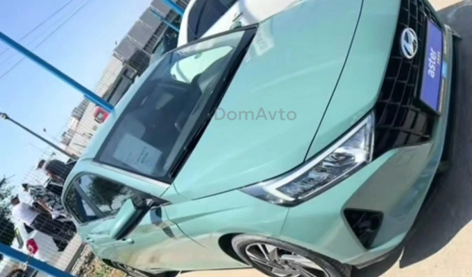Hyundai i20 2023 года