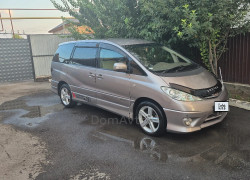 Toyota Estima 2004 года