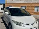 Toyota Estima 2010 года