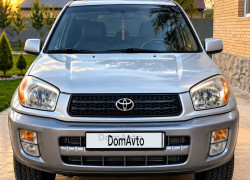 Toyota RAV4 2001 года