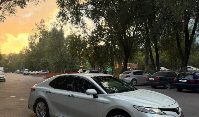Toyota Camry 2018 года