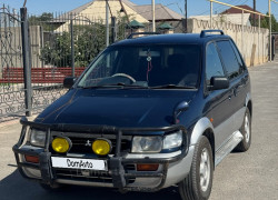 Mitsubishi RVR 1995 года