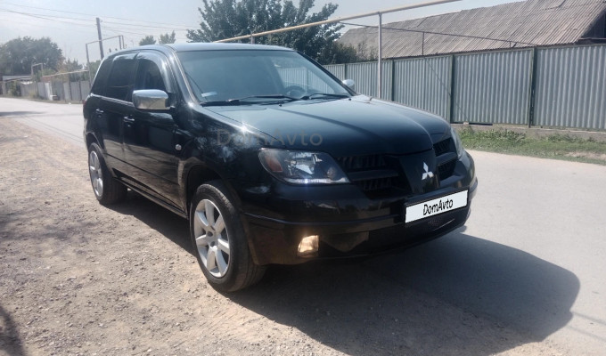 Mitsubishi Airtrek 2002 года