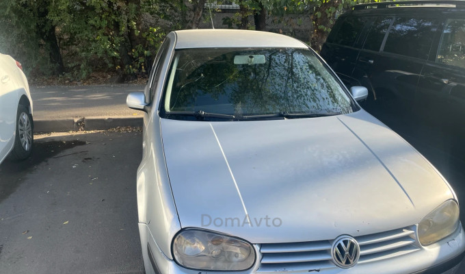 Volkswagen Golf 2002 года