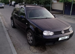 Volkswagen Golf 2000 года