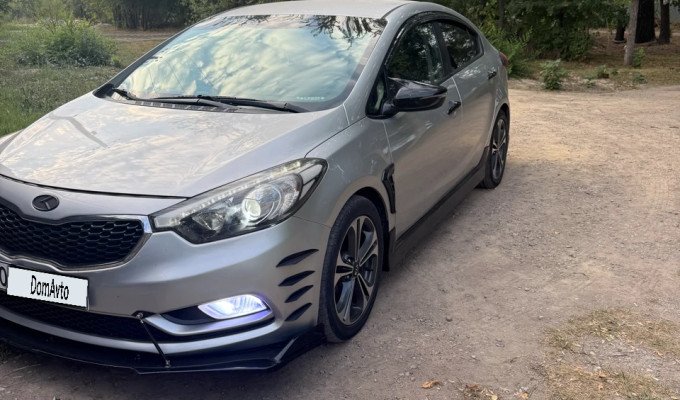 Kia Cerato 2013 года
