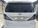 Toyota Vellfire 2010 года