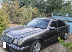 Mercedes-Benz E-Класс 1996 года