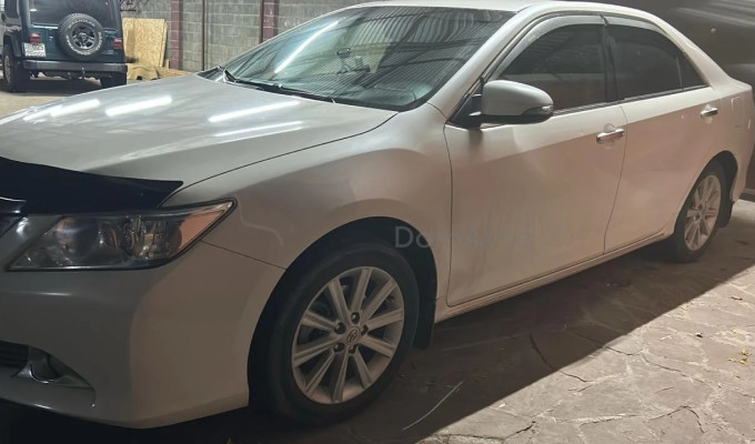Toyota Camry 2012 года