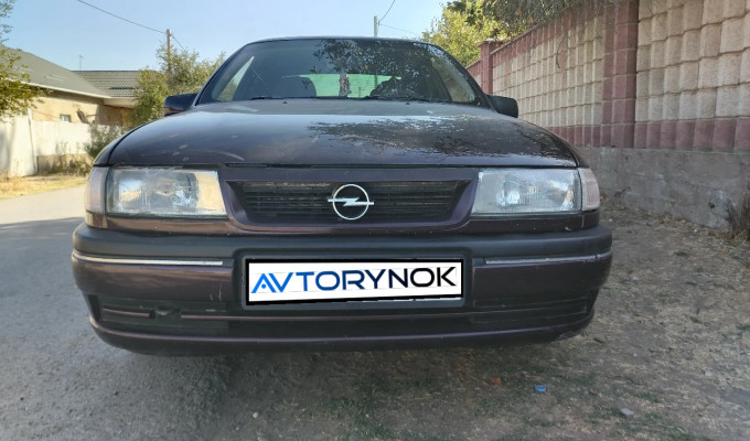 Opel Vectra 1993 года