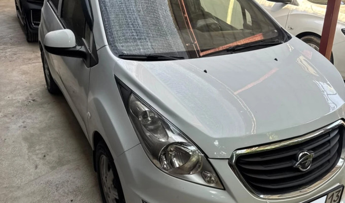 Chevrolet Spark 2017 года