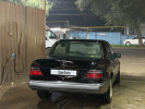 Mercedes-Benz E-Класс 1993 года