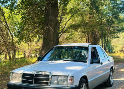 Mercedes-Benz 190 1990 года