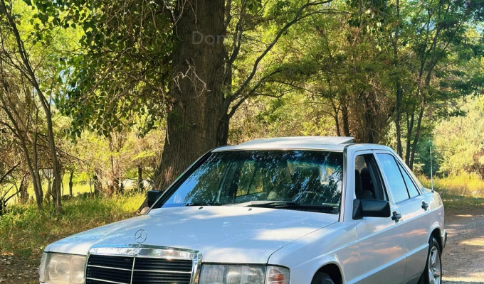 Mercedes-Benz 190 1990 года