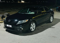 Toyota Camry 2010 года