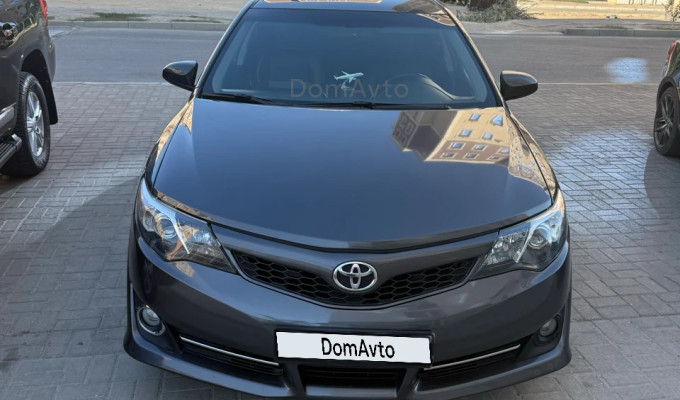 Toyota Camry 2014 года