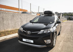 Toyota RAV4 2013 года
