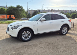 Infiniti FX-Series 2011 года