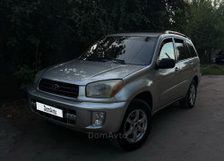 Toyota RAV4 2001 года