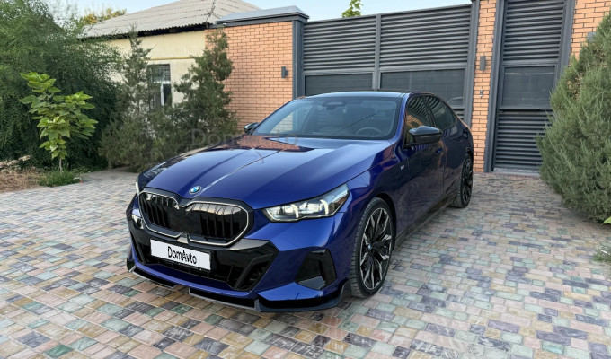 BMW 5 серия 2024 года